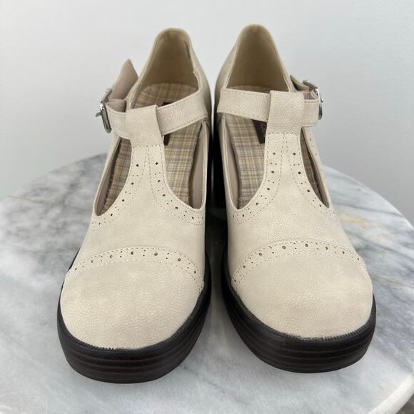 Maurices Cream Y2K Chunky Mary Jane Platform Heels (Sz 8.5) - Picture 4 of 12